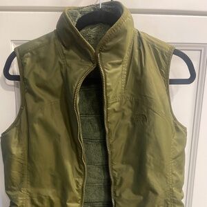 North Face Vest size Small